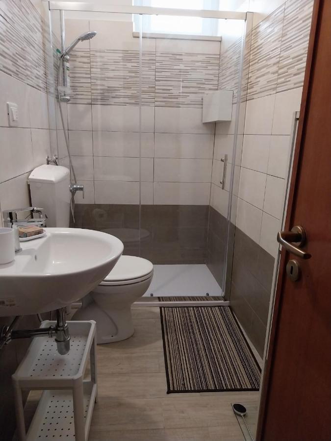 Casa Cozy - Comodo Appartamento In Asti Centro Eksteriør billede